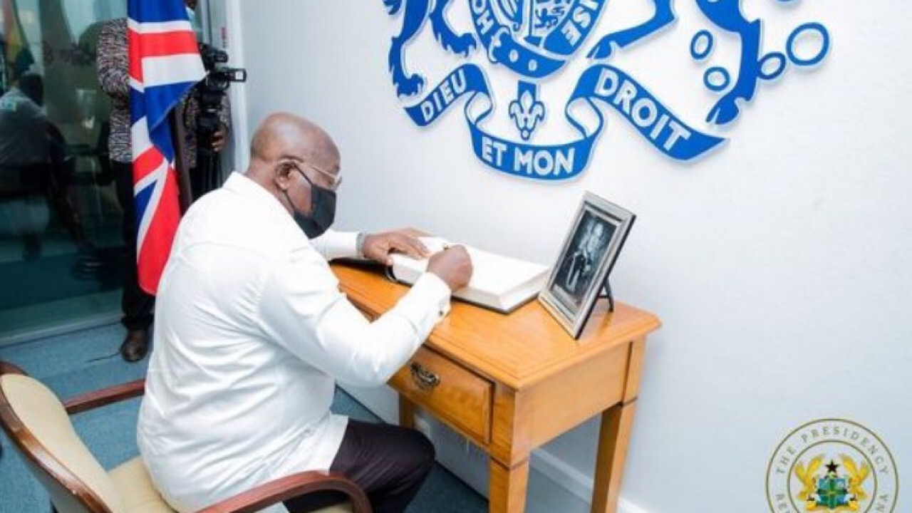 Akufo-Addo Signs Prince Philip’s Book Of Condolence