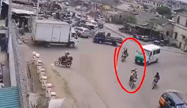 CCTV video of how Armed robbers killed a policeman in Bullion van attack surfaces online 4