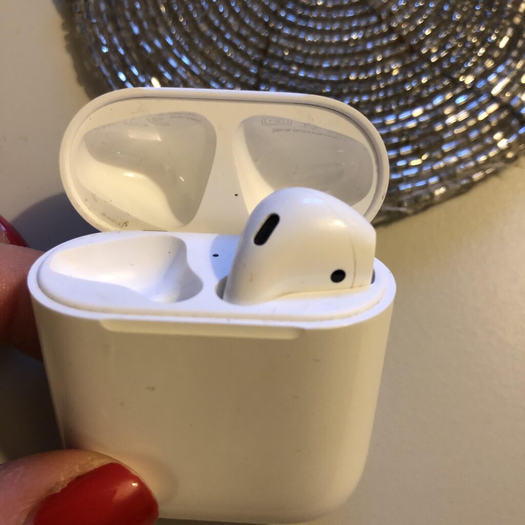 People Who Pray About The Dumbest Stuff Like A 'Missing Airpod' Share Their Experience On How God Answered Their Prayers